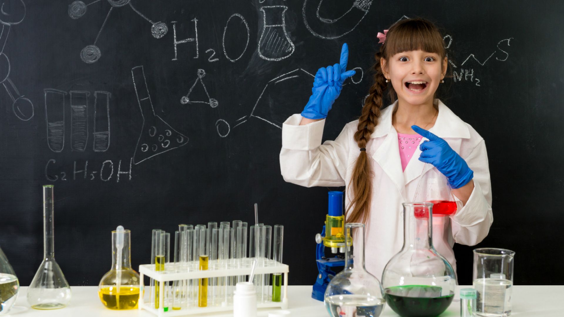 Химия повышенный уровень. Химические опыты. Химия в школе. Дети на уроке химии. Наука для детей.