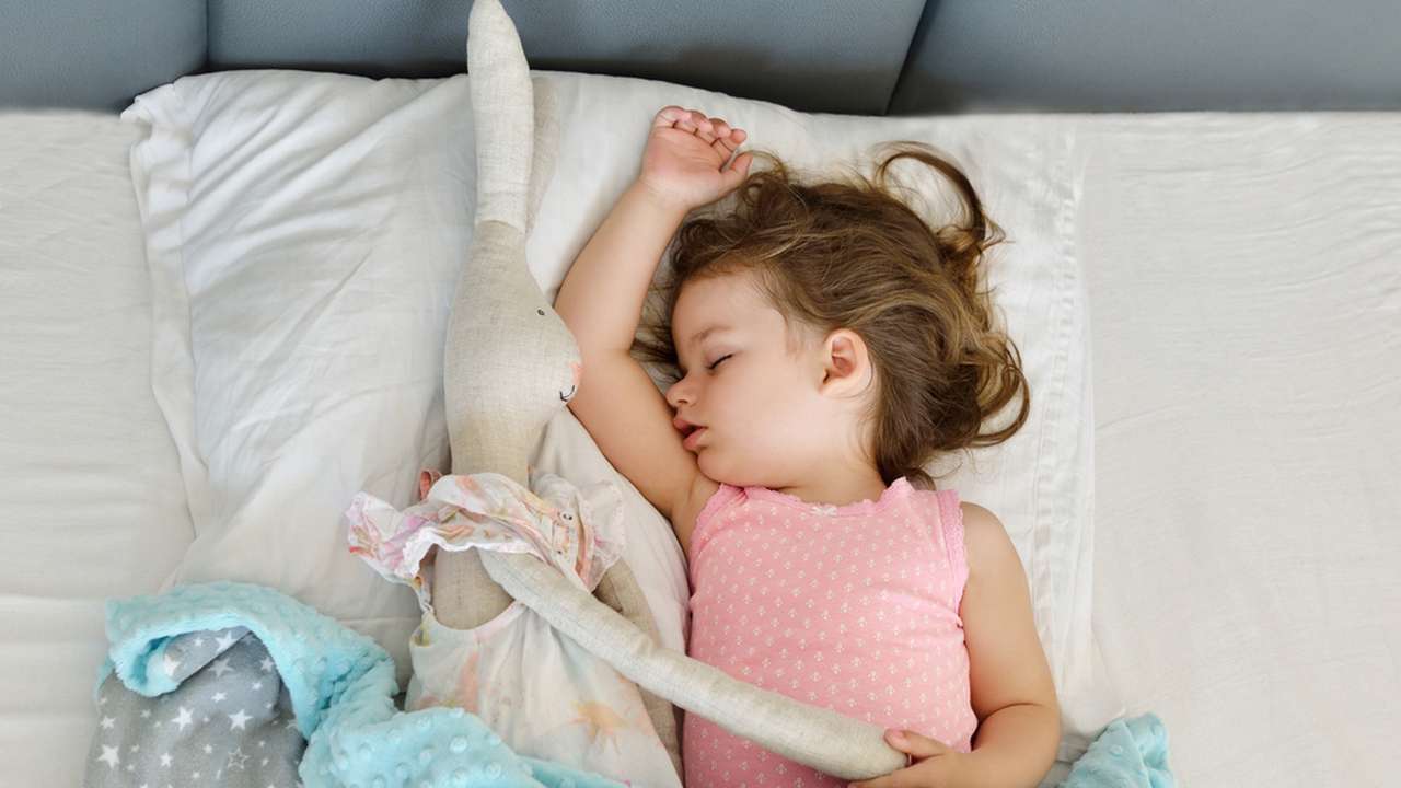 Что делать, если ваш ребенок боится спать?