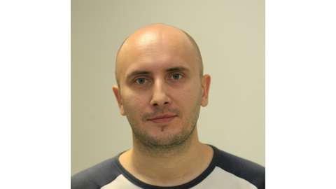 Олег, папа пяти детей, спортивный журналист
