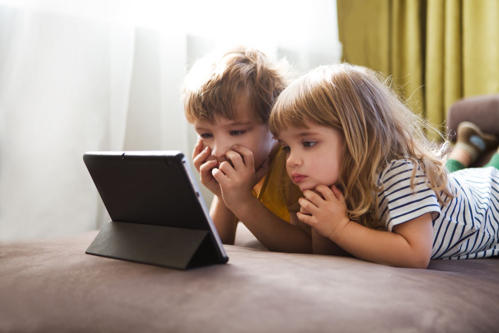 Ютуб дети на компьютере