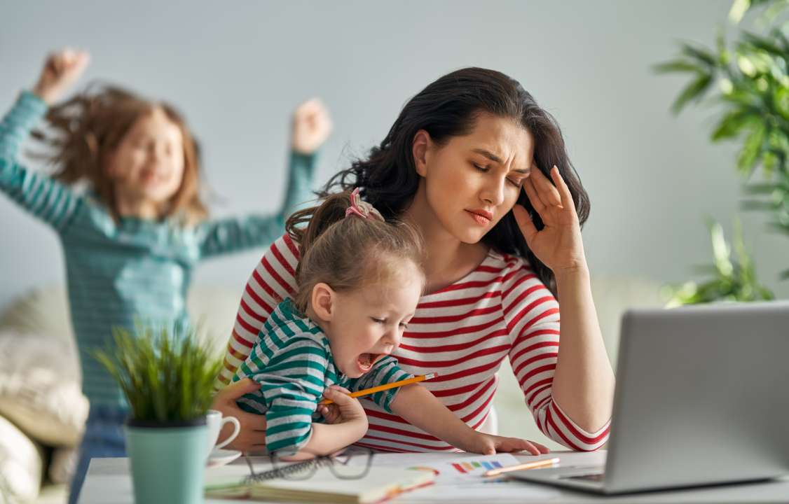 Как дети понимают, что родители в стрессе? - Телеканал «О!»